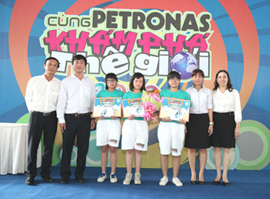 kham pha cung petronas